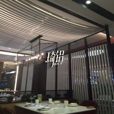弧形鋁方通0286